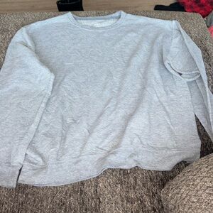 Sweatshirt